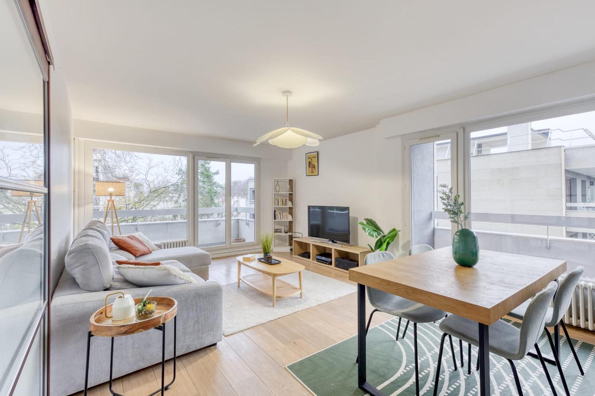 Grand Appartement Spacieux - Proche Paris Sèvres Exterior foto