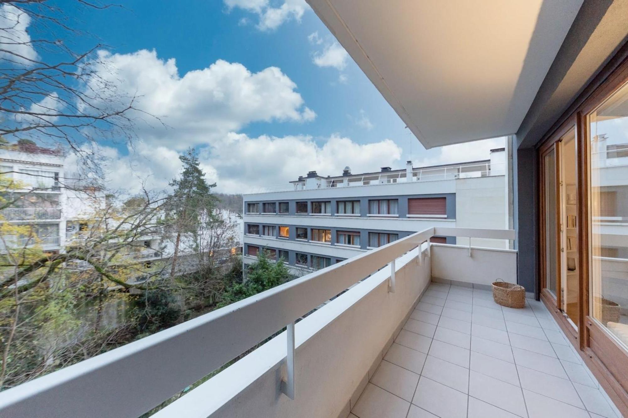 Grand Appartement Spacieux - Proche Paris Sèvres Exterior foto